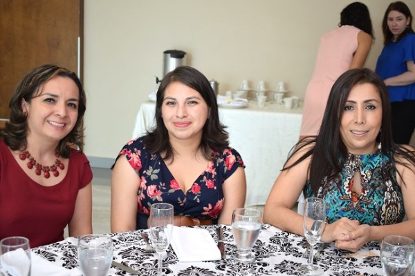 Karina Estrada, Xotchilt Velásquez y Nalti Olvera