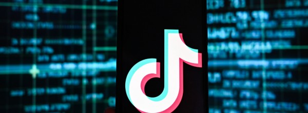 Una mujer se viraliza en TikTok al hacer "recuerditos" para su funeral sin ni siquiera estar enferma