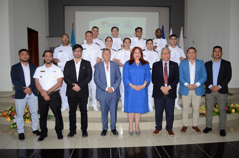 Entregan certificado ECDIS a 13 cadetes capacitados en formación marítima