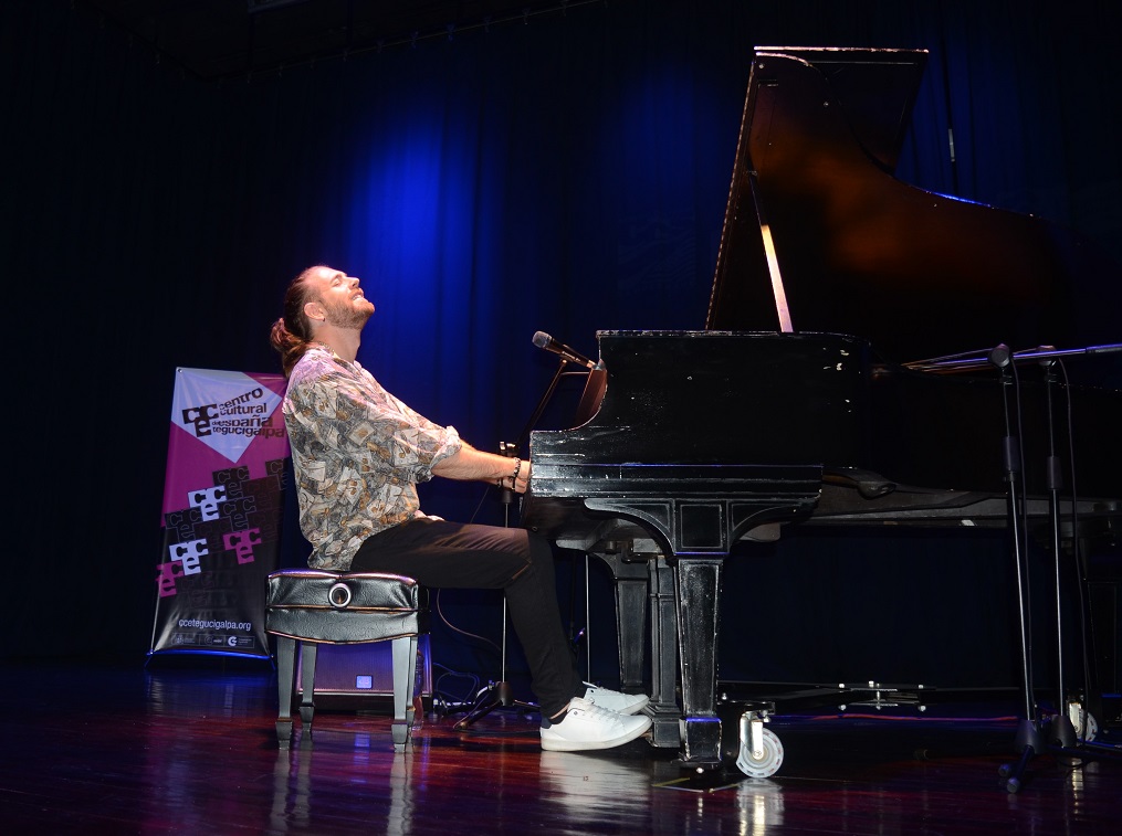 Pianista español Andrés Barrios ofrece concierto “Universo Lorca” en San Pedro Sula