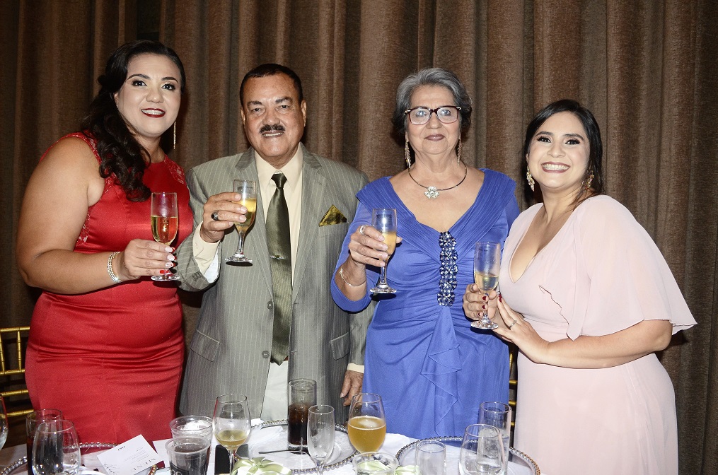 Jancarlos Murillo y Diana Bulnes se dieron el “sí, quiero” en una boda llena de encanto